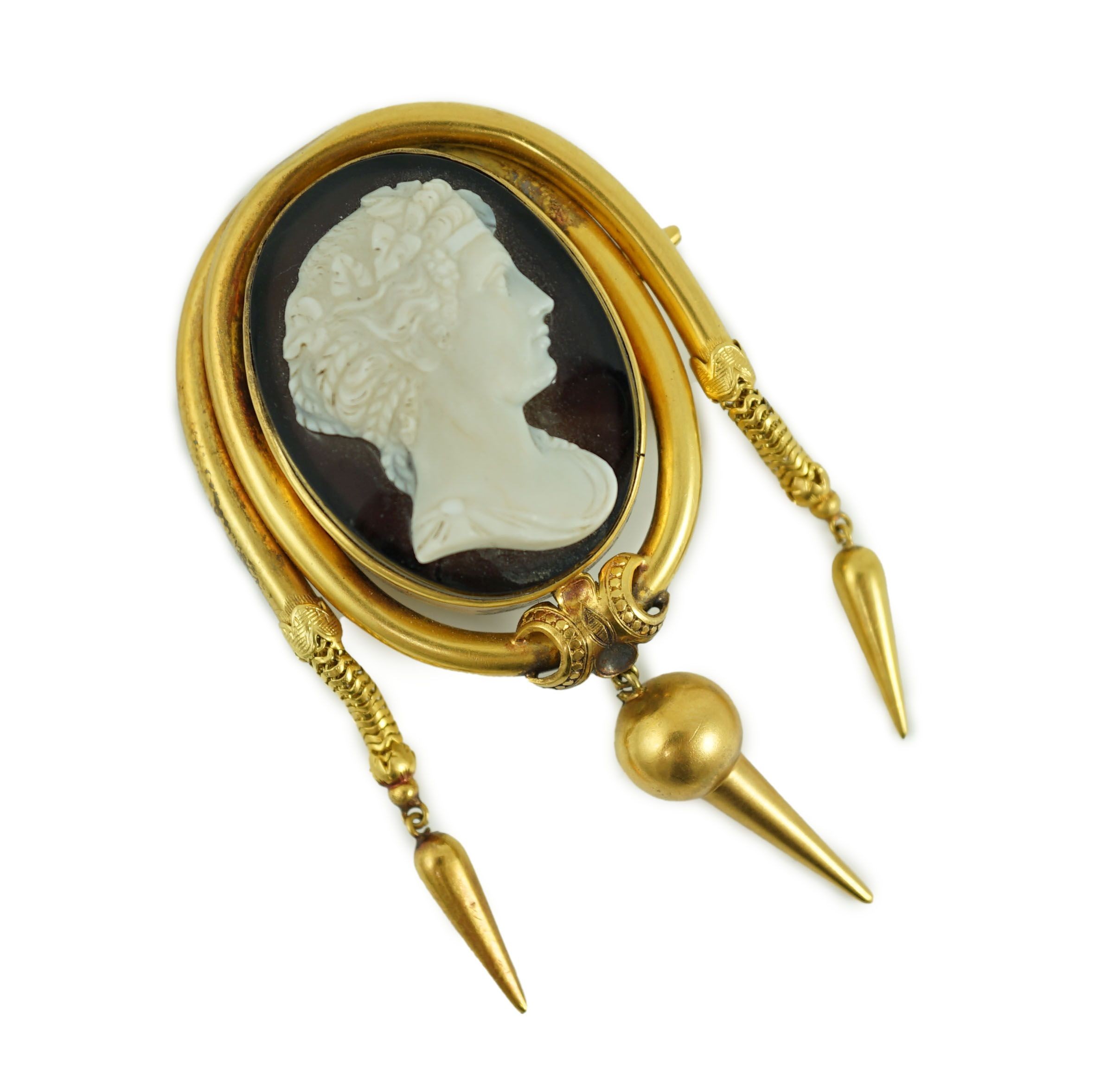 A Victorian gold and cameo agate set oval drop tassel brooch